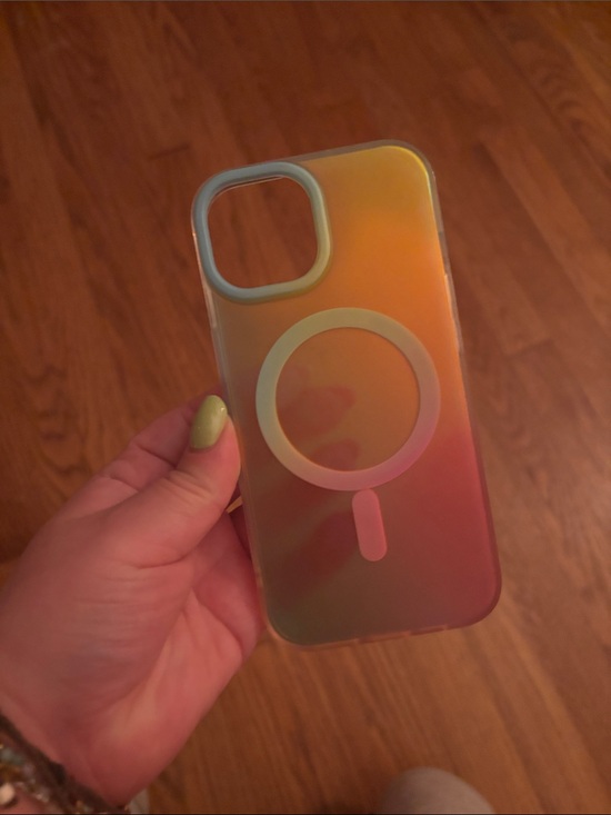 Other - Iridescent MagSafe-Compatible iPhone 15 Case - Peach Gradient